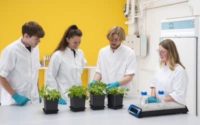 900 m2 of Labs to Help Farmers, Gardeners, and Nature